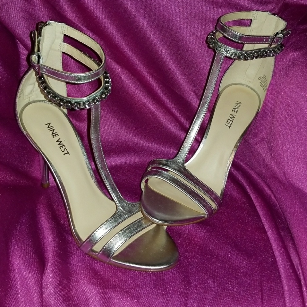 Gorgeous Bridal or Bridesmaid Heels-NWOT
